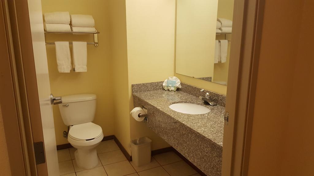 Reddy Hotel Plainview Dış mekan fotoğraf