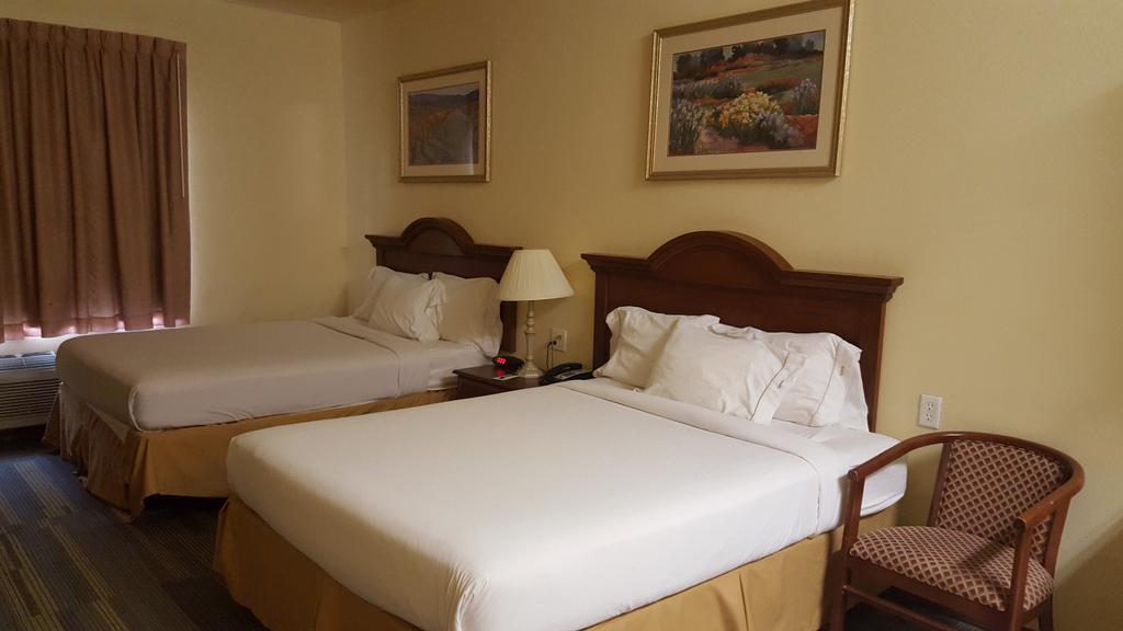 Reddy Hotel Plainview Dış mekan fotoğraf