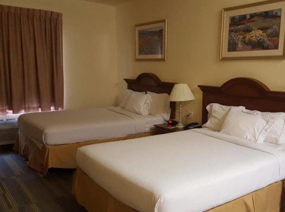 Reddy Hotel Plainview Dış mekan fotoğraf